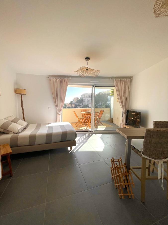 Luxueux Studio Neuf - Frontiere Monaco - Piscine - Parking Prive Εξωτερικό φωτογραφία